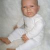 AD5d Levensechte babypop softbody pop met 2 delige velours kleding 53 cm