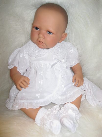 AD8a Levensechte babypop softbbody Kristina met kleding 52 cm - Afbeelding 11