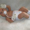 ADK0 Levensechte babypop newborn jongen fullbody met luier accessoires en speen 52 cm - Afbeelding 18