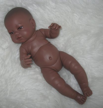 Berbesa full body babypop meisje donker met kleding en kussen 42 cm - Afbeelding 12