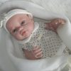 Berbesa full body babypop meisje blank met kleding en deken 42 cm - Afbeelding 11