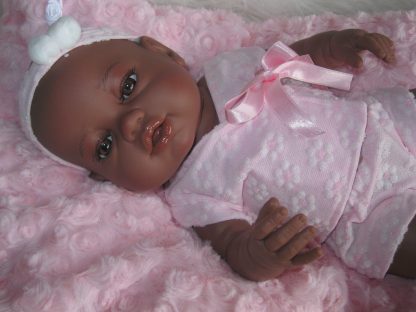 Berbesa full body babypop meisje donker met kleding en kussen 42 cm - Afbeelding 5
