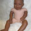 AD3b Levensechte Babypop soft body pop donker zonder kleding 53 cm - Afbeelding 9