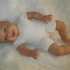 AD3d Levensechte Babypop soft body lachend met kleding 53 cm - Afbeelding 18