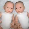 AD9s Levensechte Babypoppen set van 2 soft body blauwe en bruine ogen 52 cm