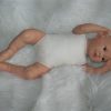 AD9 Levensechte Babypop Leoni soft body bruine ogen met speen 52 cm - Afbeelding 9