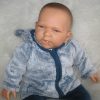 AD5a Levensechte babypop softbody pop met 2 delige kleding 53 cm