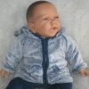 AD5a Levensechte babypop softbody pop met 2 delige kleding 53 cm - Afbeelding 4