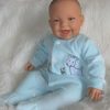 AD3w Levensechte Babypop soft body lachend met kleding 53 cm - Afbeelding 17