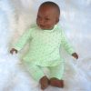 AD3l Levensechte Babypop soft body pop donker met kleding 53 cm - Afbeelding 8