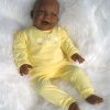 AD3l Levensechte Babypop soft body pop donker met kleding 53 cm - Afbeelding 10