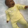 AD3l Levensechte Babypop soft body pop donker met kleding 53 cm - Afbeelding 15