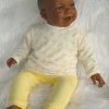 AD3c Levensechte Babypop soft body pop donker met kleding 53 cm - Afbeelding 6