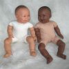 AD3CO Levensechte Babypoppen combi set van 2 poppen blank en donker 53 cm - Afbeelding 13