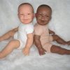 AD3CO Levensechte Babypoppen combi set van 2 poppen blank en donker 53 cm - Afbeelding 10