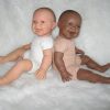 AD3CO Levensechte Babypoppen combi set van 2 poppen blank en donker 53 cm - Afbeelding 8