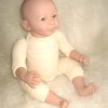 ADH1 Demonstratiepop babypop voor new born babyfotografie – therapie – babymassage 52 cm gewicht 3300 gram - Afbeelding 4