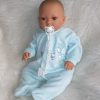 AD9e Levensechte Babypop Leoni soft body bruine ogen velours pakje speen 52 cm - Afbeelding 20