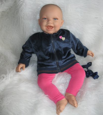 AD3d Levensechte Babypop soft body lachend met kleding 53 cm - Afbeelding 4