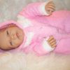 AD5i Levensechte babypop softbody pop met in roze pakje 53 cm - Afbeelding 2