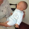 AD5h Levensechte babypop softbody pop met velours kleding 53 cm - Afbeelding 5