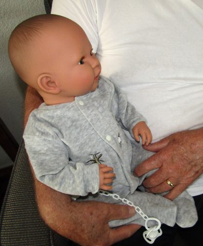 AD7j Levensechte Babypop soft body slaapogen kleding speen 52 cm - Afbeelding 2