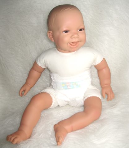 AD3d Levensechte Babypop soft body lachend bruine ogen 53 cm - Limited Edition - Afbeelding 3