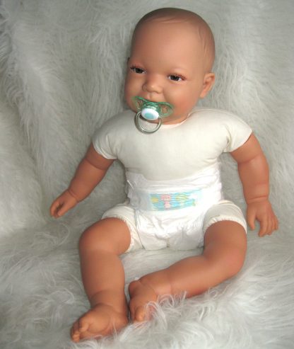 AD3e Levensechte Babypop soft body lachend bruine ogen speen 53 cm - Limited Edition - Afbeelding 7