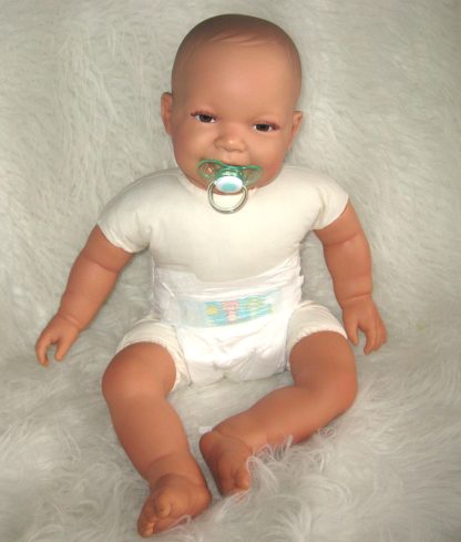 AD3e Levensechte Babypop soft body lachend bruine ogen speen 53 cm - Limited Edition - Afbeelding 5
