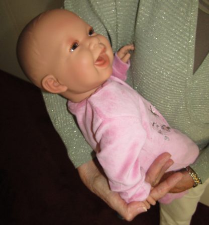 AD3b Levensechte Babypop soft body bruine ogen roze kleding 53 cm - Limited Edition - Afbeelding 6